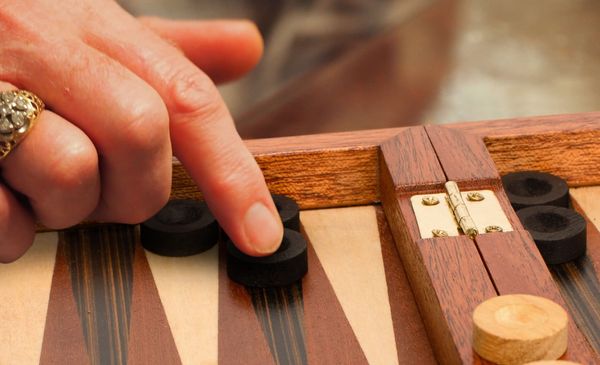 Online backgammon Coach