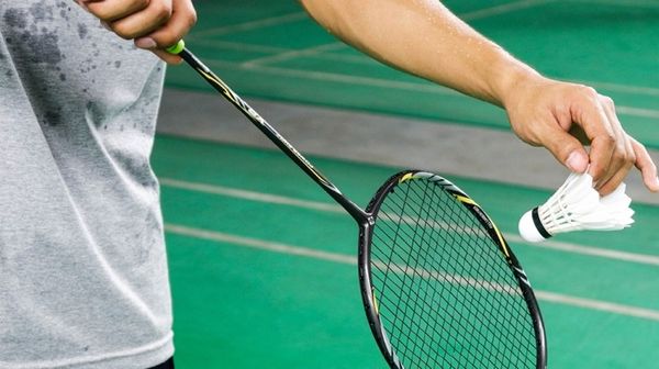  cheap badminton rackets
